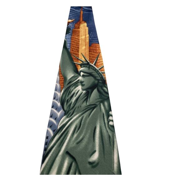 New Tie Statue of Liberty and New York Skyline Tie 58"L x 3.25"W - Picture 1 of 7